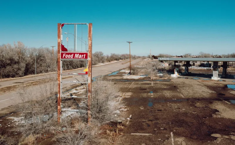 Dying in Plain Sight: The Volunteers Racing to Photograph Every Rusting Gas Station Sign in America